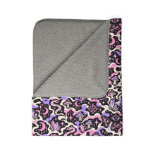 画像をギャラリービューアに読み込む, TRIPPY WITCHY MUSHROOM LIL BRUH GWOP® LAVENDER CAMO FLEECE SHERPA BLANKET 2026