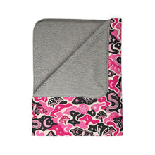 画像をギャラリービューアに読み込む, TRIPPY WITCHY MUSHROOM LIL BRUH GWOP® PINK CAMO 2026 FLEECE SHERPA BLANKET